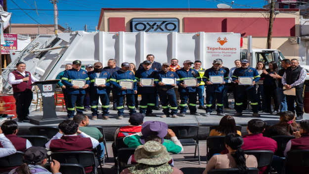El municipio de Tepehuanes da paso firme hacia un muejor servicio con la llegada de un nuevo camion recolector de basura.